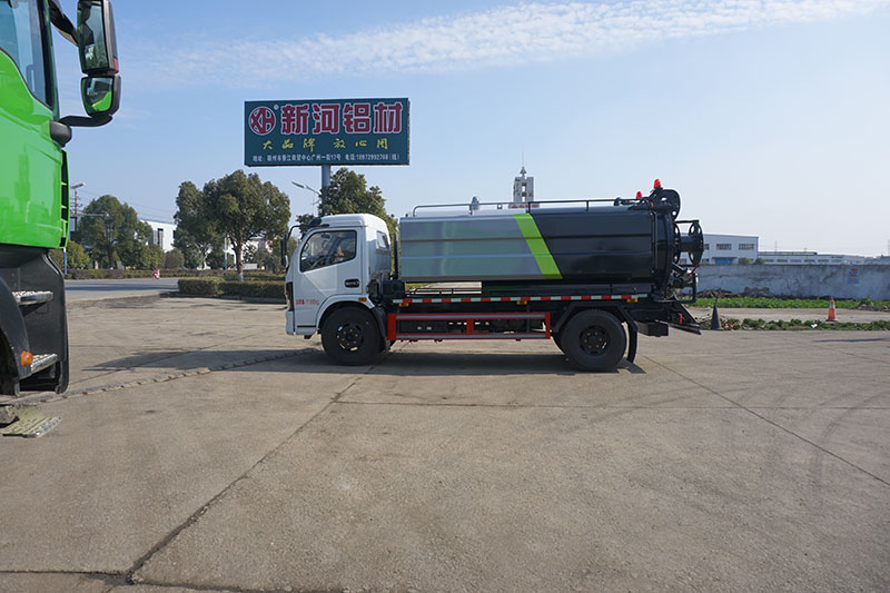 中潔牌XZL5180GQW6東風大多利卡清洗吸污車