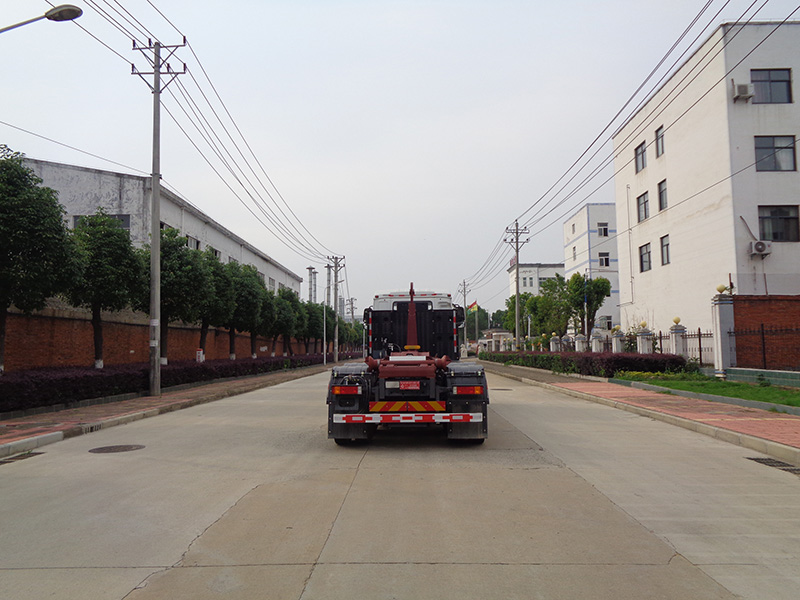 XZL5317ZXXBEV型純電動車廂可卸式垃圾車